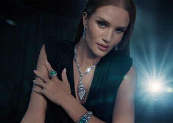 كتاب «تيفاني الأزرق» الجديد يضم تصاميم «شلمبرجير» عن الكائنات البحرية