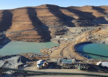 تراجع مبيعات “فايرستون” وسط تباطؤ الطلب على الألماس الخام