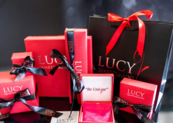 ” لوسي كوارترمين” تطرح عبوات مجوهرات صديقة للبيئة