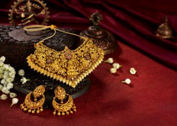 من الخرز الزجاجي إلى الأشكال الهندسية: تطور تصميم المجوهرات في شبه القارة الهندية