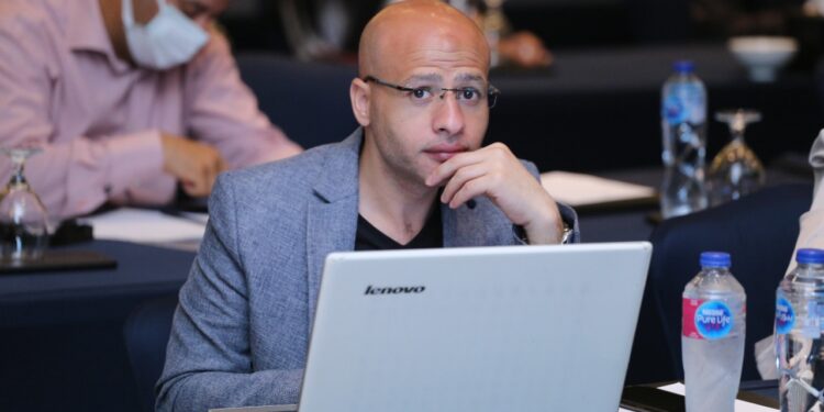 وليد فاروق يكتب: إلى «تجار الذهب».. لا تتكسبوا من جهل الزبون 87 وليد فاروق يكتب:  إلى «تجار الذهب».. لا تتكسبوا من جهل الزبون