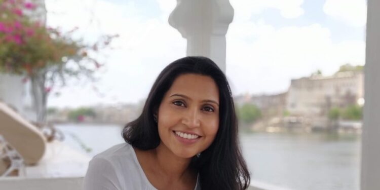 رحلة «جاريما ماهيشواري» الإبداعية لدى«تانيشك» للمجوهرات 96 رحلة «جاريما ماهيشواري» الإبداعية لدى«تانيشك» للمجوهرات