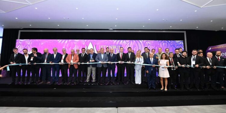 معرض “اسطنبول الدولي للمجوهرات” يواصل فعاليته في دروته الـ54