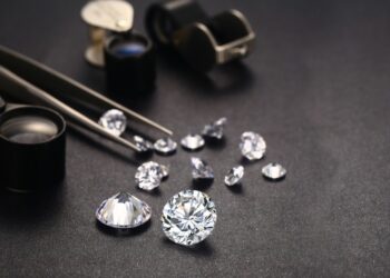 “دي بيرز” تتوقع ارتفاع مبيعات الهند من الألماس بنسبة 35 %