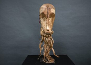 دعوة قضائية ضد «تاجر تحف» اشترى قناعًا أفريقيًا بسعر بخس وبيعه بـ 4.4 مليون دولار