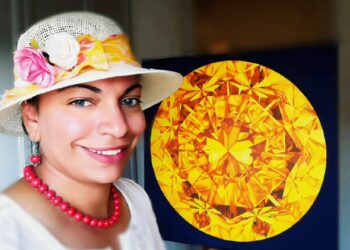 المصممة “أمامة عاطف”: مصنعو المجوهرات بحاجة للتركيز على ابتكار المنتجات للمنافسة عالميًا