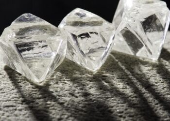 تراجع أسعار الألماس الخام لشركة «بترا ديموند» إلى 88 دولارًا للقيراط