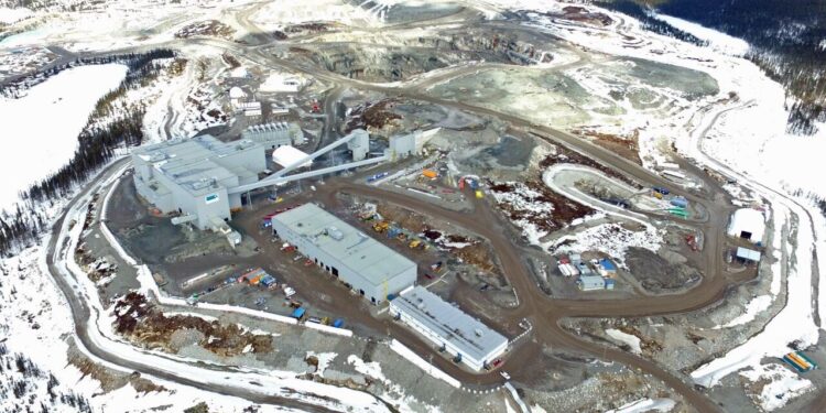 “ستورنواي ديموندز” توقف العمليات في منجم رينارد للألماس