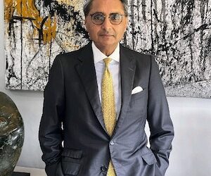 مصرع مالك منجم “موروا “للألماس في حادث تحطم طائرة