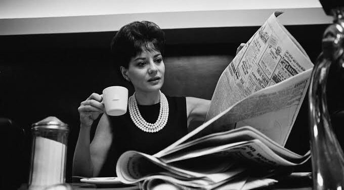 «بونهامز» تبيع مجوهرات الصحفية «باربرا والترز» بالمزاد العلني 88 «بونهامز» تبيع مجوهرات الصحفية «باربرا والترز» بالمزاد العلني