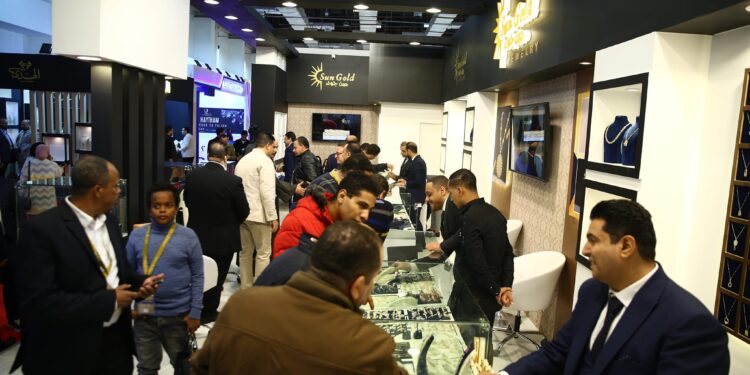تسهيلات جمركية وإجرائية للمشاركين الدوليين بمعرض “نبيو” للمجوهرات