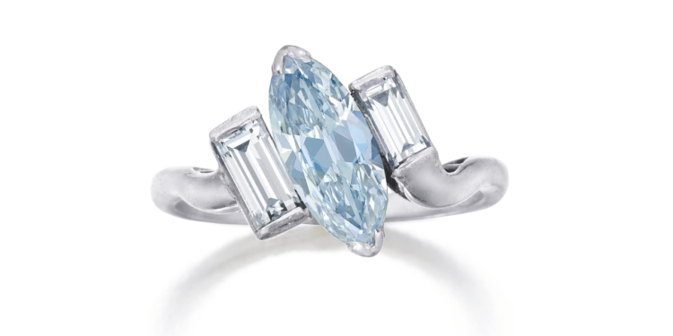 خاتم "بلو ديموند" قد يصل سعره إلى 500 ألف دولار في مزاد "بونهامز" 96 خاتم “بلو ديموند” قد يصل سعره إلى 500 ألف دولار في مزاد “بونهامز”