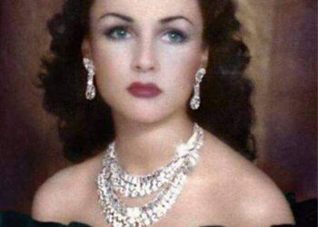 مجوهرات «فان كليف أربلز» لـ«الأميرة فوزية»… استثنائية