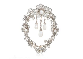 11 مليون دولار مبيعات مزاد سوثبي للمجوهرات الملكية النمساوية