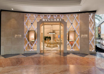 بتصميم مستوحاة من سوار ..”بولجاري” تعيد افتتاح متجرها في الإمارات