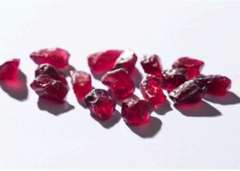 69.5 مليون دولار قيمة مبيعات “الياقوت” في مزاد “جيم فيلدز”