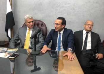 ” التموين”: مشروع ورشتي قيمة مضافة لصناعة الذهب ويمنع تسرب العمالة