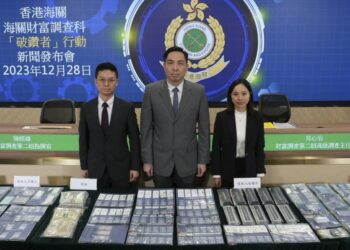 الهند وهونج كونج يواجهان عمليات غسيل الأموال عبر تجارة الألماس الوهمي