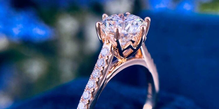 “سيجنت” تتوقع تحسن مبيعات الألماس مع تزايد حالا الزواج في 2024