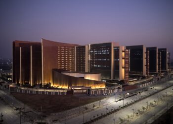 رسومات تفصيلية لـ”بورصة سورات للألماس” أكبر مبنى تجاري في العالم