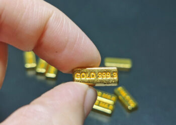 «آي صاغة»: وقعت الكارثة التي حذرنا منها.. وأُغْلِقَ سوق الذهب