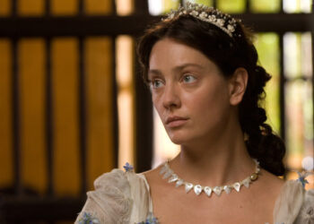 قلادة ماسية تظهر 8 مرات في أفلام هوليوود من 1974 حتى 2022