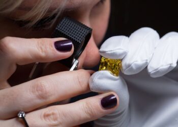 تقرير: العقوبات الجديدة على الألماس الروسي ستغير التجارة العالمية