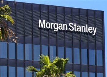 “مورجان ستانلي” يتوقع تراجع الدولار لـ 40 جنيهًا بالسوق الموازية