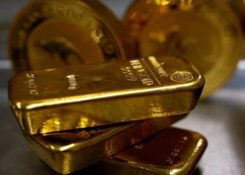 ارتفاع التضخم الأمريكي يهبط بأسعار الذهب دون 2000 دولار بالبورصة العالمية