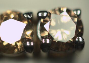 “جي إس آي” تحذر من بيع الألماس المصنع معمليًا على أنه ألماس طبيعي