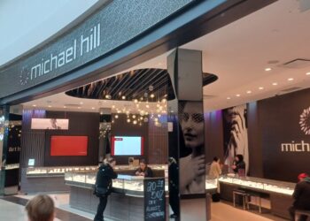 ارتفاع ايرادات “مايكل هيل” إلى 238 مليون دولار في النصف المالي الأول