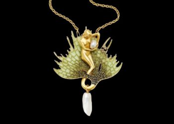 أعمال قوية للمجوهرات التراثية في معرض “التحف والفنون والتصميم”