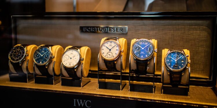 صادرات الساعات السويسرية تنخفض للمرة الأولى منذ أكثر من عامين 86 صادرات الساعات السويسرية تنخفض للمرة الأولى منذ أكثر من عامين