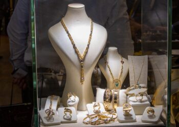 المصريون يشترون 8 أطنان من المشغولات الذهب خلال الربع الأول من 2024