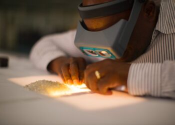 “بيترا ديموندز ” تستهدف إنتاج 2.9 مليون قيراط من الألماس حتى يونيو المقبل