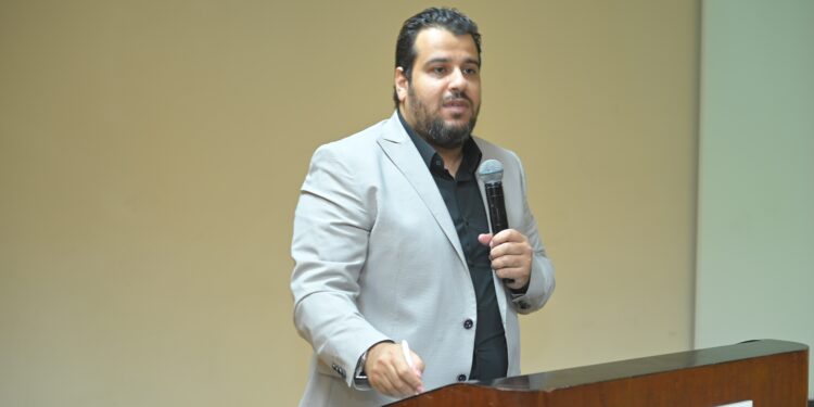 إمبابي: استمرار العوامل الداعمة لارتفاع الذهب.. والأوقية عند 2500 دولار قريبًا 88 إمبابي: سعر الذهب في مصر أقل من السعر العالمي بنحو 60 جنيهًا