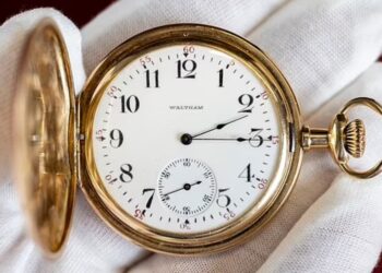 بيع ساعة جيب ذهبية لأغنى رجل على سفينة تيتانيك المنكوبة بنحو 1.46 مليون دولار