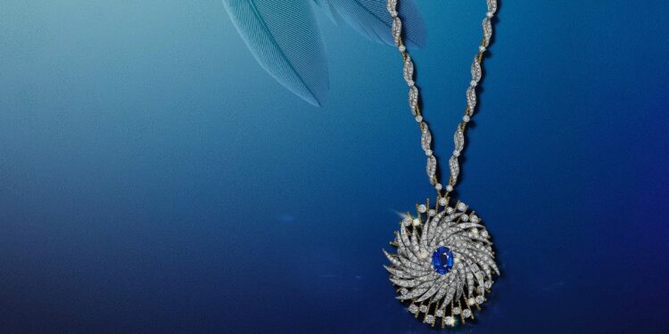 12 قطعة مجوهرات من الكتاب الأزرق لعام 2024 من تيفاني آند كو