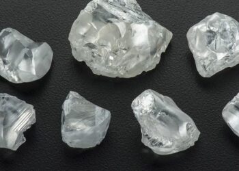 تحسن تدريجي في مبيعات السوق العالمي للألماس الخام