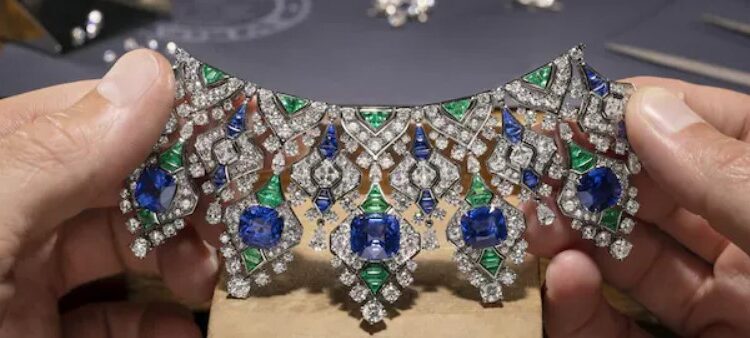 "بولجاري" تحتفل بمرور 140 عامًا بمجموعة من المجوهرات الأثمن في تاريخها 112 “بولجاري” تحتفل بمرور 140 عامًا بمجموعة من المجوهرات الأثمن في تاريخها