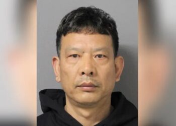 القبض على لص دولي سرق مجوهرات بقيمة 300 ألف دولار من تيفاني وكارتييه