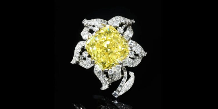 34.3 مليون دولار قيمة مبيعات مجوهرات مزاد سوثبيز في سويسرا 100 34.3 مليون دولار قيمة مبيعات مجوهرات مزاد سوثبيز في سويسرا