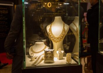 «كيرمينا» تُصدر 20 كيلو جرام من المشغولات الذهبية للأسواق الأمريكية