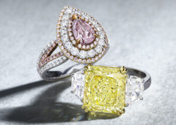 24 قطعة من الألماس الملون في مزاد بونهامز