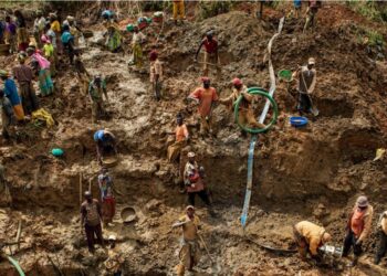 تقرير: تهريب أطنان من الذهب بشكل غير قانوني خارج أفريقيا سنويًا