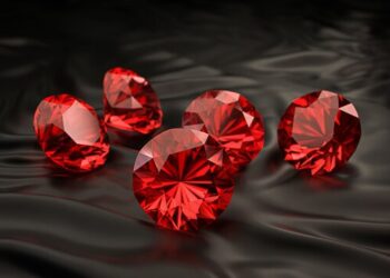 جيمفيلدز تحقق 1.12 مليار دولار من 22 مزادًا لبيع الياقوت