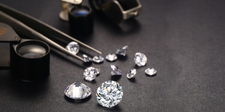 الشعبة العامة للذهب و«آي جي آي» ينظمان دورة تدريبة في تجارة الألماس 88 الشعبة العامة للذهب و«آي جي آي» ينظمان دورة تدريبة في تجارة الألماس