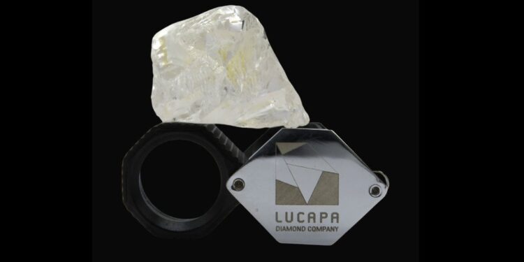 «لوكابا» تكتشف ماسة وزنها 176 قيراطًا في أنجولا