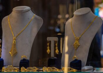 شعبة الذهب والمعادن الثمينة تطالب الحكومة بإزالة العوائق أمام صناعة الذهب ودعم التصدير