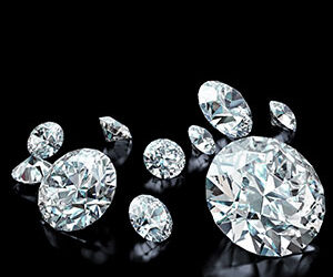 مؤتمر الذهب والألماس يناقش الصراع بين الألماس المستخرج من المناجم والمصنع معمليًا